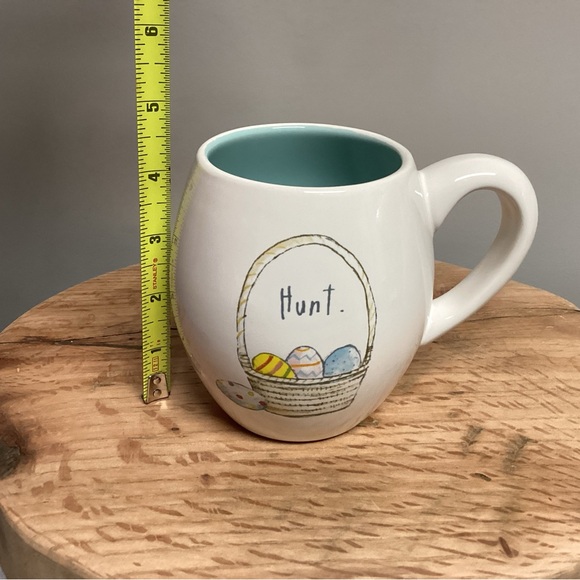 🟡 Vintage Rae Dunn “Hunt” - Beautiful Easter Mug / Cup for your Coffee or Tea - Picture 8 of 11